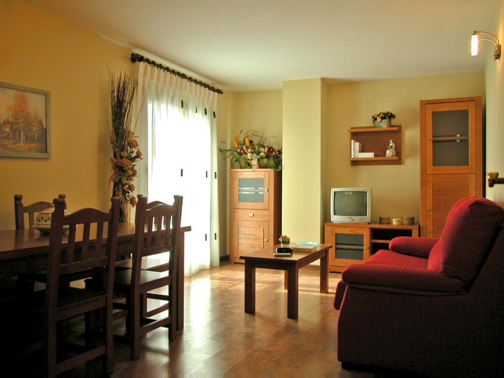 Apartamentos Estop Sahun Bagian luar foto
