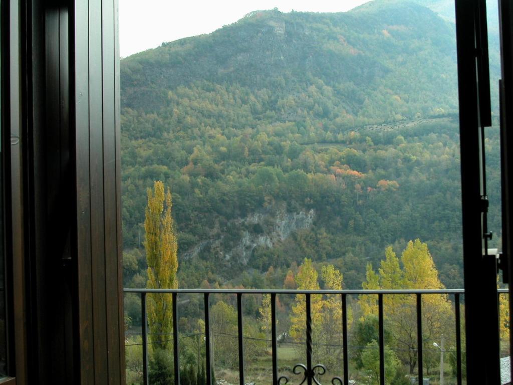 Apartamentos Estop Sahun Bagian luar foto