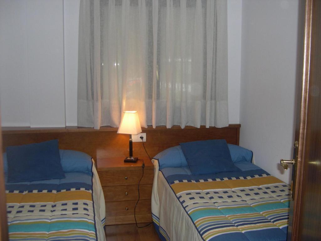 Apartamentos Estop Sahun Bagian luar foto