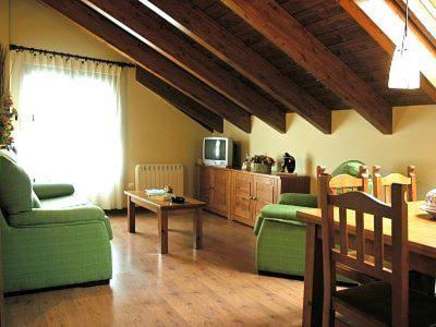 Apartamentos Estop Sahun Ruang foto