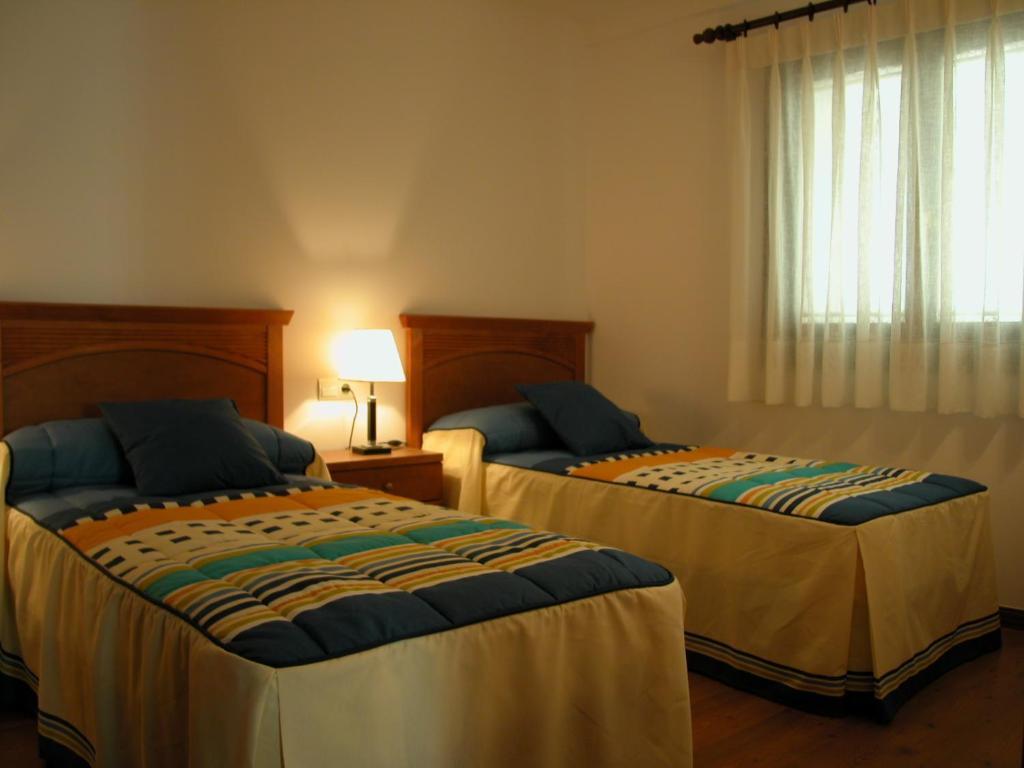 Apartamentos Estop Sahun Ruang foto